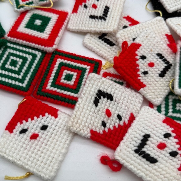 VTG  Handmade Christmas Ornaments Knit Plastic Canvas Santa Snowman 50 pc Lot‎ - Picture 4 of 6